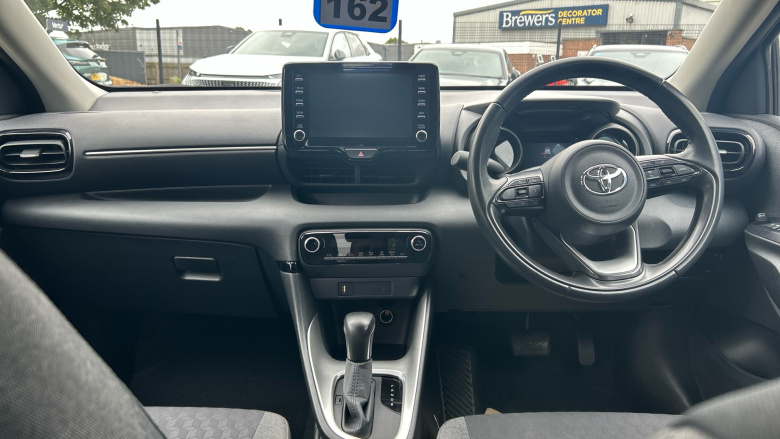 Toyota Yaris 1.5 Hybrid Design 5dr CVT Hybrid Hatchback